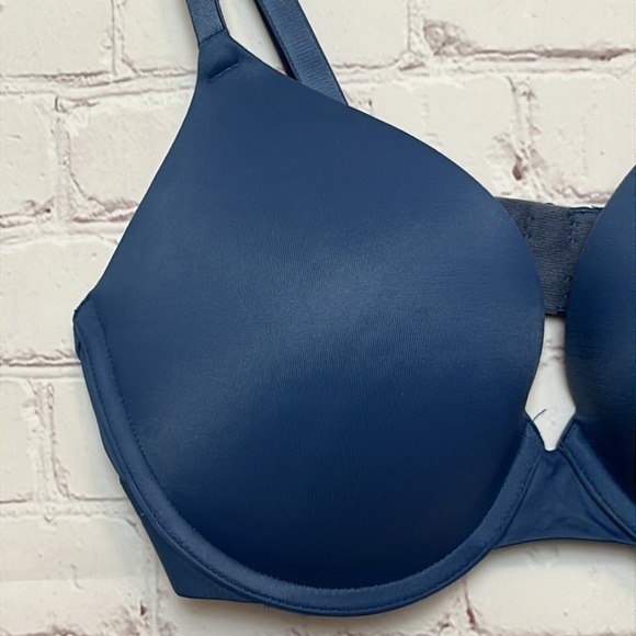 VS Pink Wear Everywhere Push Up - Picture 2 of 12